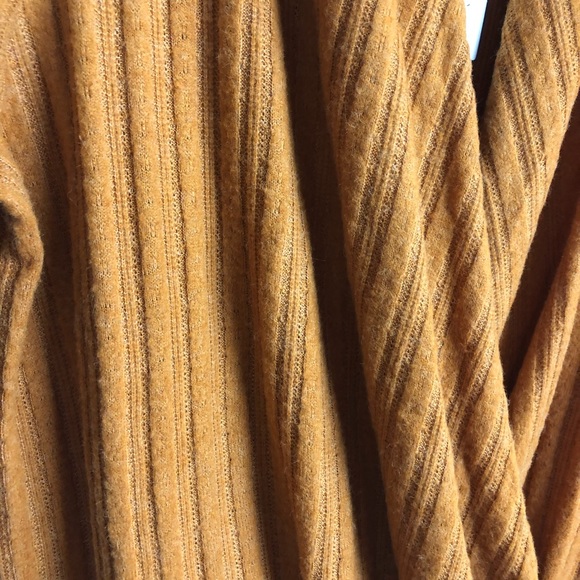 ANTHROPOLOGY Maeve Woodruff Mustard Wrap Top - Picture 4 of 15